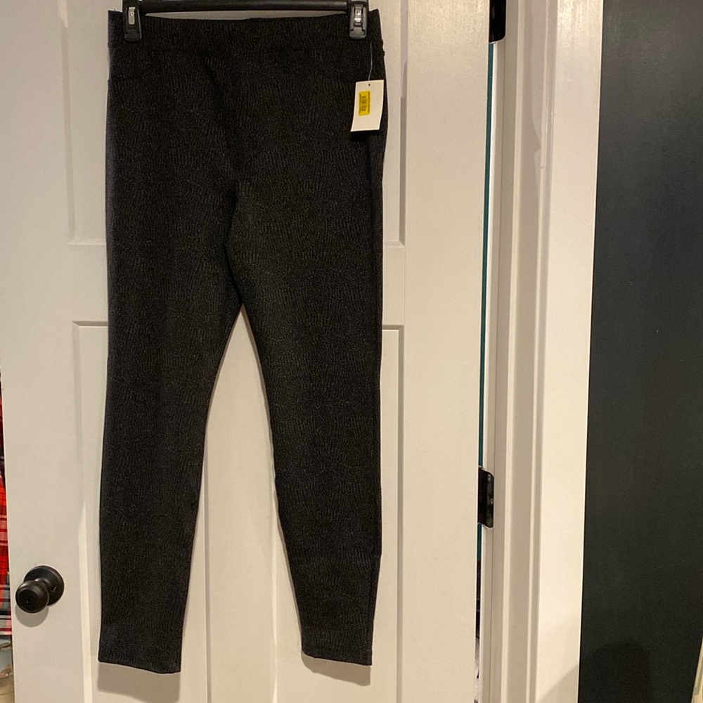 Chic pull-on black and gray stretch pants.  Sanctuary brand.  Size Large, NWT.